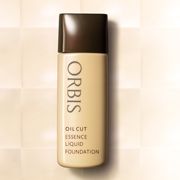 夕方16時でもくすまない美肌リキッドファンデエッセンスリキッドファンデーション