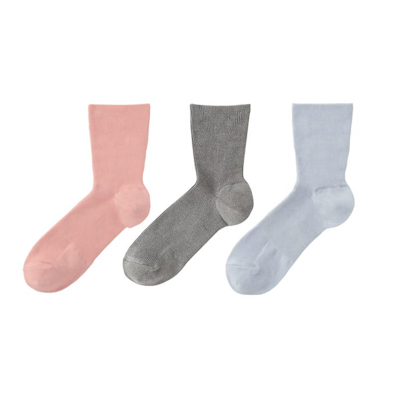 ［限定色］左から、グレイッシュピンク、グレー杢、ブルー杢です。