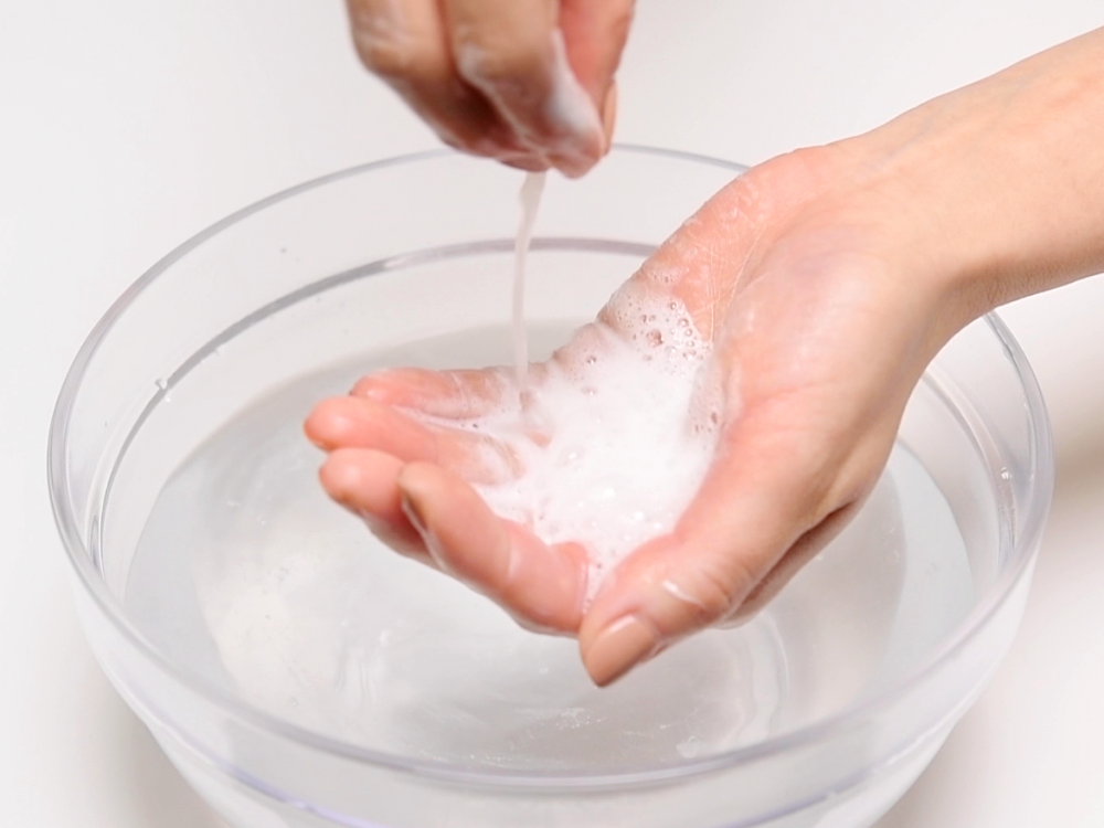 動画でレッスン オルビス アクア ウォッシュの効果的な使い方 レモン1個分の泡を簡単に作る方法 キレイをかなえるhow To動画 読み物 日々をここちよく 化粧品 スキンケア 基礎化粧品の通販 オルビス公式オンラインショップ