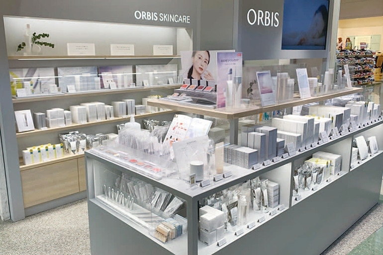 出会いの場 拡大します 化粧品専門店に続々と出店中 世界から 日本から 今月のオルビスニュース 11 読み物 日々をここちよく 化粧品 スキンケア 基礎化粧品の通販 オルビス公式オンラインショップ