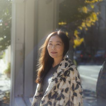 立ち止まり、視点を変えて、動き続ける　在本彌生